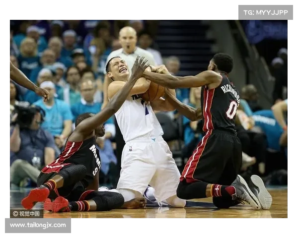 阿隆索训练风格与安帅不同 强调高压出球与快速反抢策略 阿隆索训练风格与安帅不同 强调高压出球与快速反抢策略